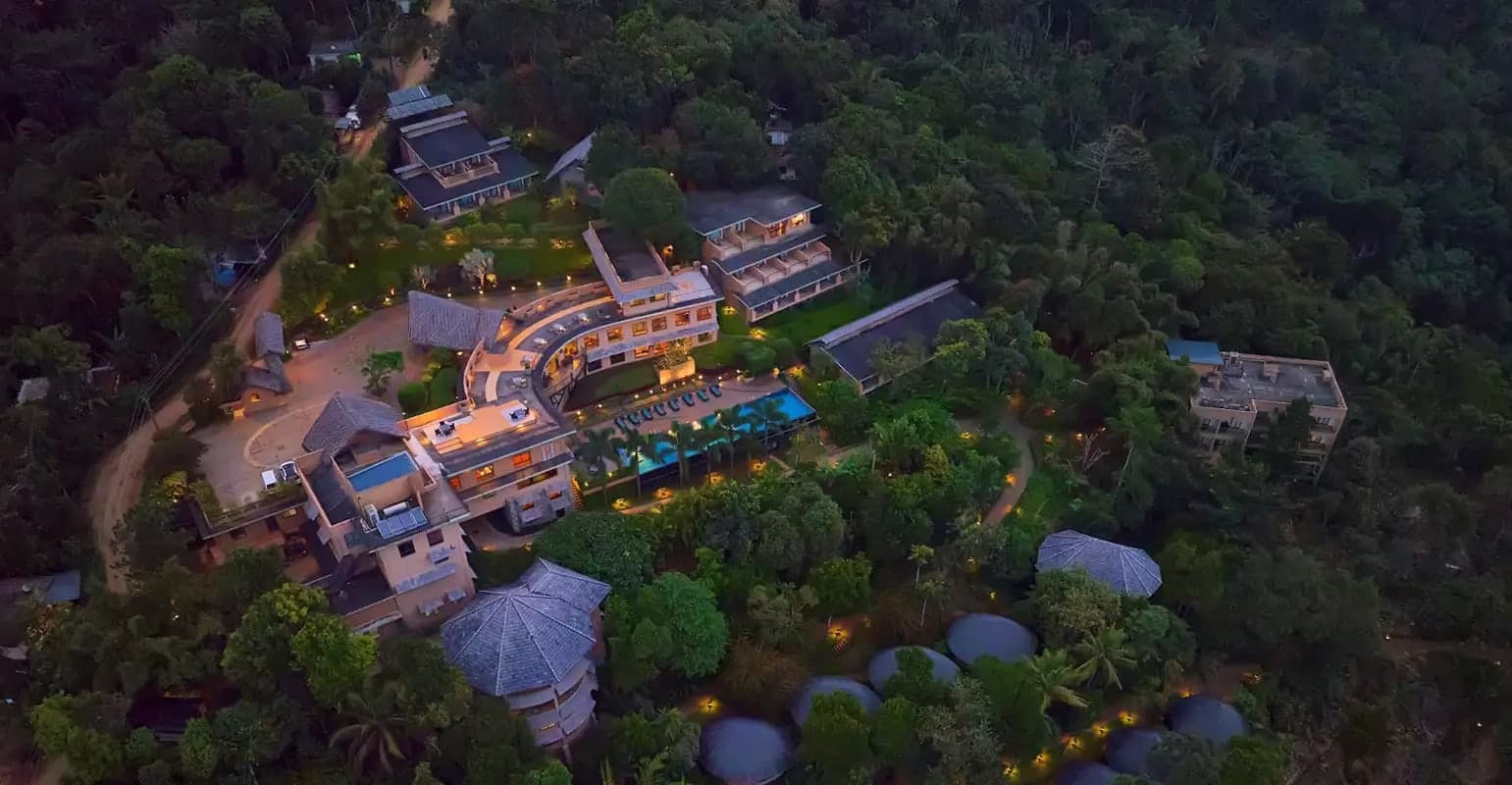 Wayanad Grand Hotels - image 8